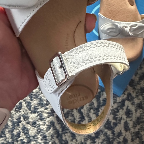 Stride Rite White Bow Strap Girls' Sandals - Picture 6 of 6